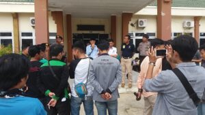 Minta Percepat Pelantikan Bupati Terpilih,Masyarakat Pemerhati Demokrasi Demo KPU