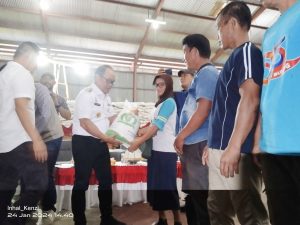 Pemkab Konawe Salurkan Bantuan Pangan Cadangan Beras Pemerintah