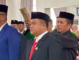 Ciptakan Sejarah, Perwakilan Pemuda Asaki Raya Jabat Pimpinan DPRD Konawe