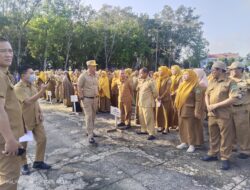 Apel Pagi Pemkab Konawe, Sekda Ferdinand Cek Kehadiran ASN Satu per Satu