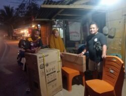 Rumah Warga Ditabrak, Humas PT Erianti Mandiri Sejahtera Salurkan Santunan
